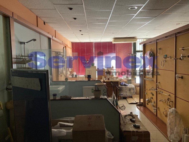 LOCAL TOTALMENTE ACONDICIONADO EN LA C/ GENARO CAJAL