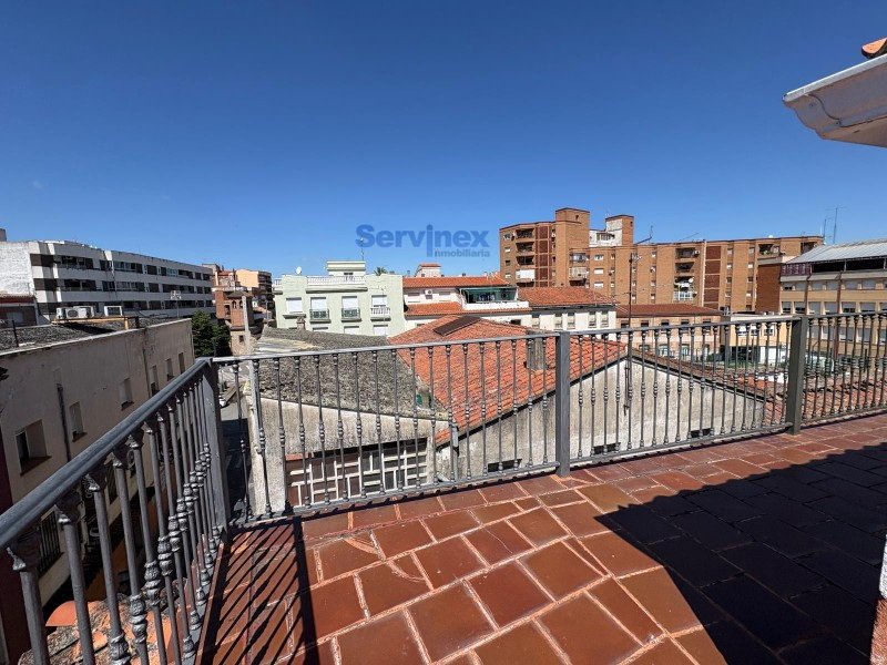 BONITO DÚPLEX EN LA C/ GABRIEL Y GALÁN