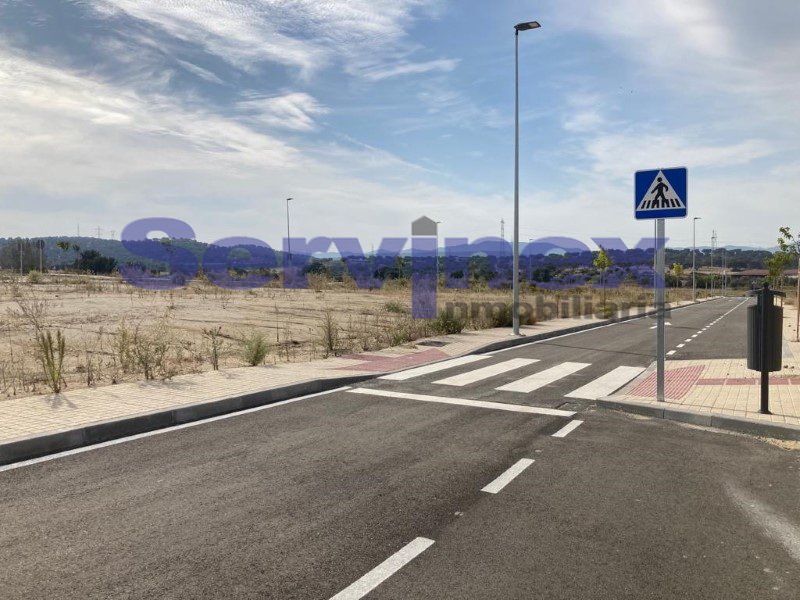 SOLARES URBANOS EN  ALMARAZ