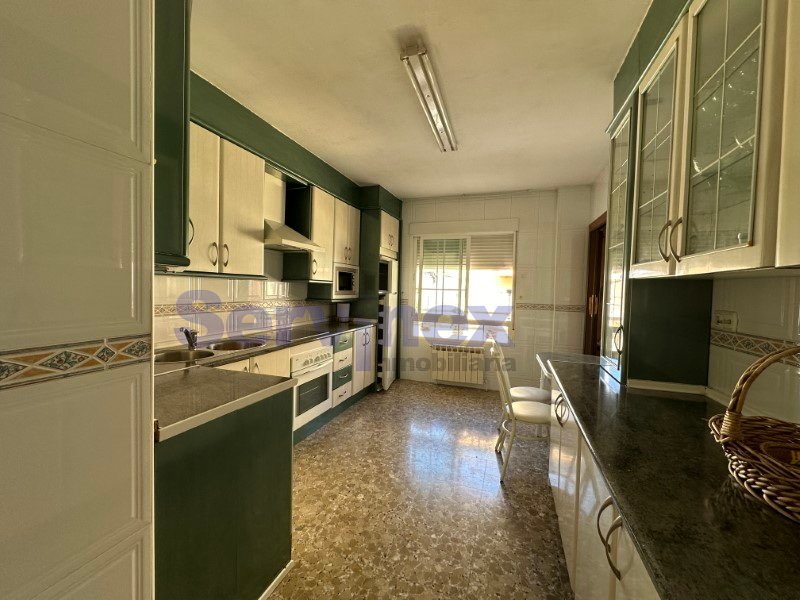 CHALET DE ESQUINA EN LA C/ PUERTO MADERO