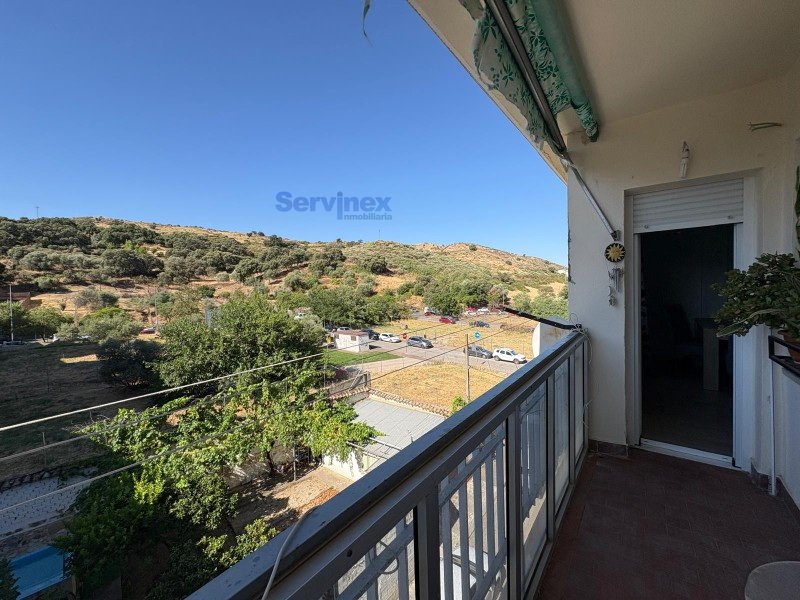 PISO TOTALMENTE REFORMADO, ZONA RONDA SUR