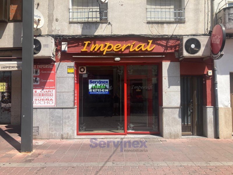 LOCAL EN LA C/ PEATONAL