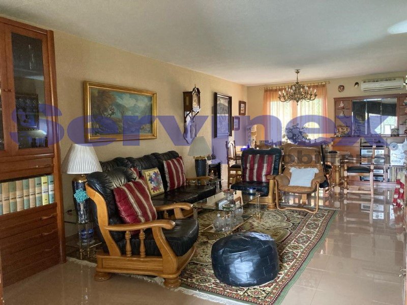 CASA EN PLANTA BAJA EN URBANIZACIÓN PRIVADA  CON PISCINA