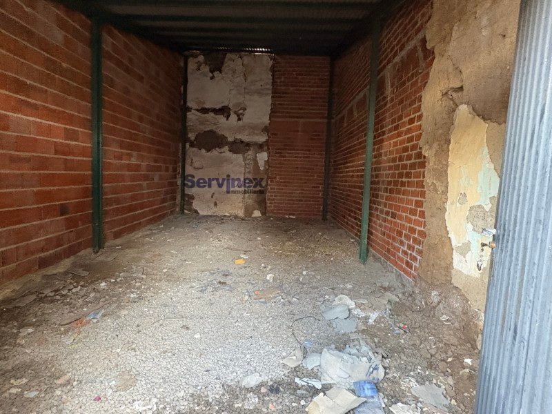 CASA EN PERALEDA DE LA MATA