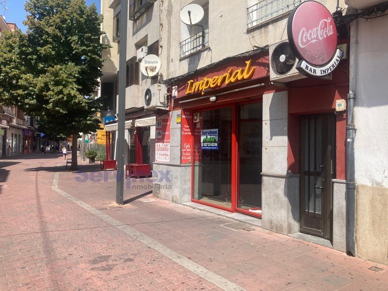 LOCAL EN LA C/ PEATONAL