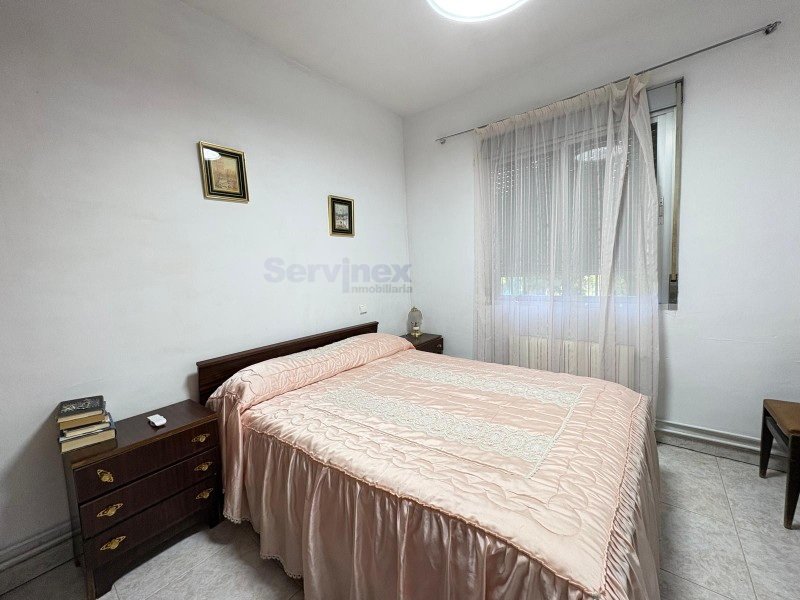 PARCELA EN LAS NAROTAS CON CASA DE 100 m² Y PISCINA