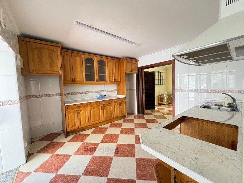 VIVIENDA EN EL POBLADO CNA CON JARDIN Y PISCINA
