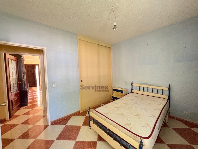 VIVIENDA EN EL POBLADO CNA CON JARDIN Y PISCINA