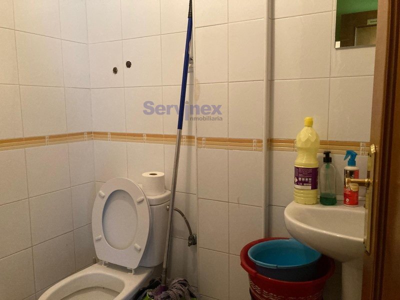 LOCAL TOTALMENTE ACONDICIONADO