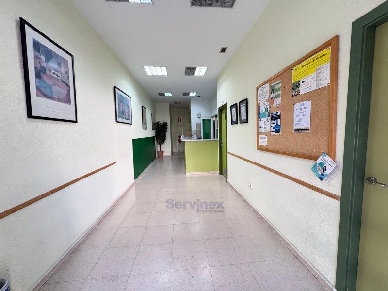 LOCAL TOTALMENTE ACONDICIONADO COMO ACADEMIA DE 210 M2