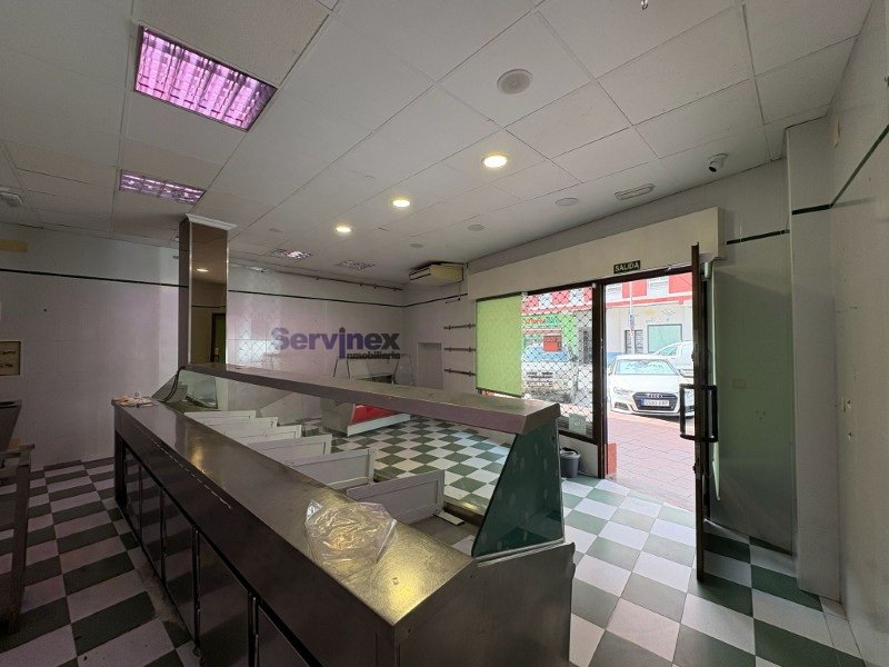 LOCAL COMERCIAL EN LA C/ ANTONIO CONCHA
