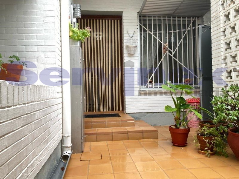 CASA EN PLANTA BAJA EN URBANIZACIÓN PRIVADA  CON PISCINA