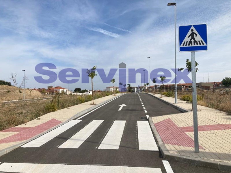 SOLARES URBANOS EN  ALMARAZ