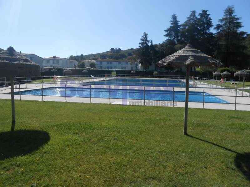 VIVIENDA EN EL POBLADO CNA CON JARDIN Y PISCINA