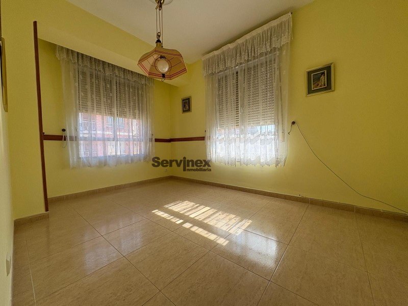 VENTA DE 2 VIVIENDAS CON 2 COCHERAS INDEPENDIENTES, ZONA CENTRO