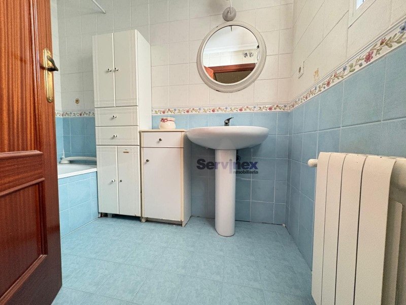 AMPLIO PISO DE 150 m² CON TRASTERO EN EL PASEO DE LA ESTACIÓN