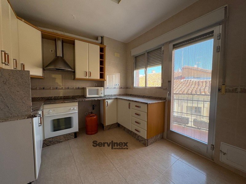VENTA DE 2 VIVIENDAS CON 2 COCHERAS INDEPENDIENTES, ZONA CENTRO