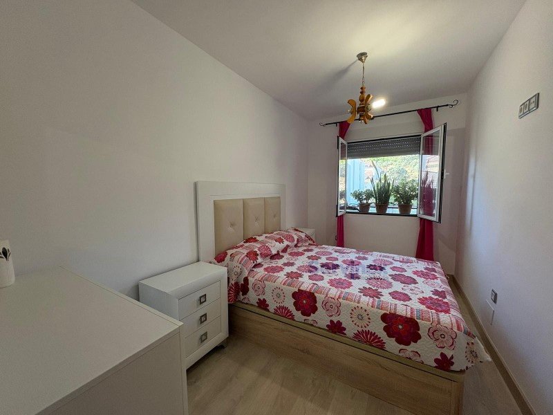 PISO TOTALMENTE REFORMADO, ZONA RONDA SUR