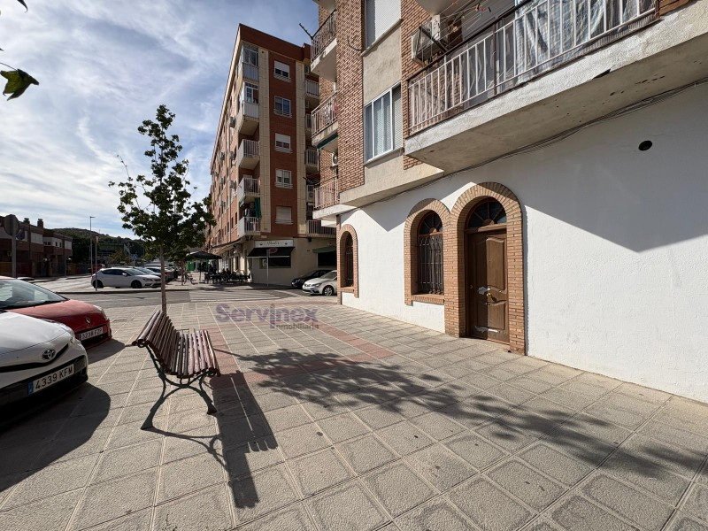 LOCAL TOTALMENTE ACONDICIONADO EN LA AVDA DE MAGISTERIO
