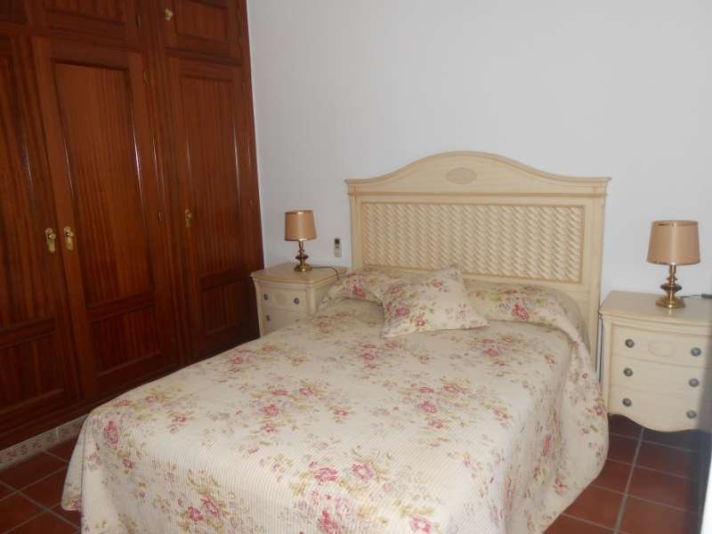 CHALET DE 300M2 EN BELVIS DE MONROY