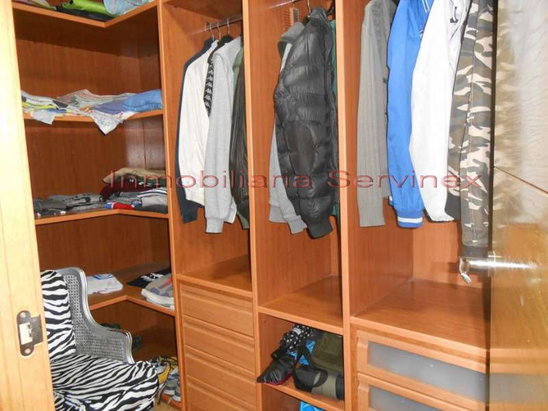 NAVE CON VIVIENDA EN EL POLÍGONO CAMPO ARAÑUELO