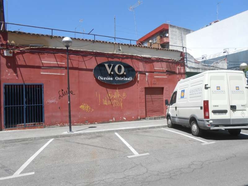 AMPLIO LOCAL C/PUERTO CARRALES