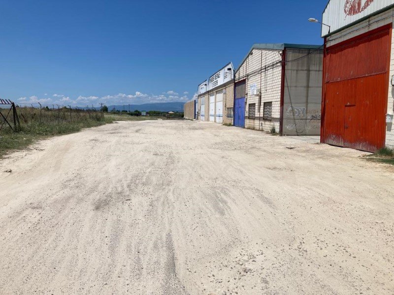 SOLAR INDUSTRIAL, CALLE CASAS DE SAN BERNARDO