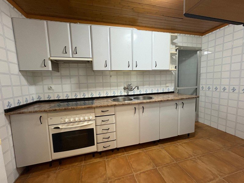 PISO ZONA IES ZURBARÁN