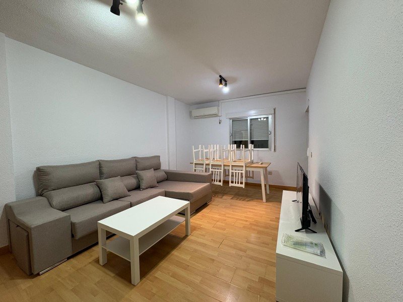 PISO ZONA IES ZURBARÁN