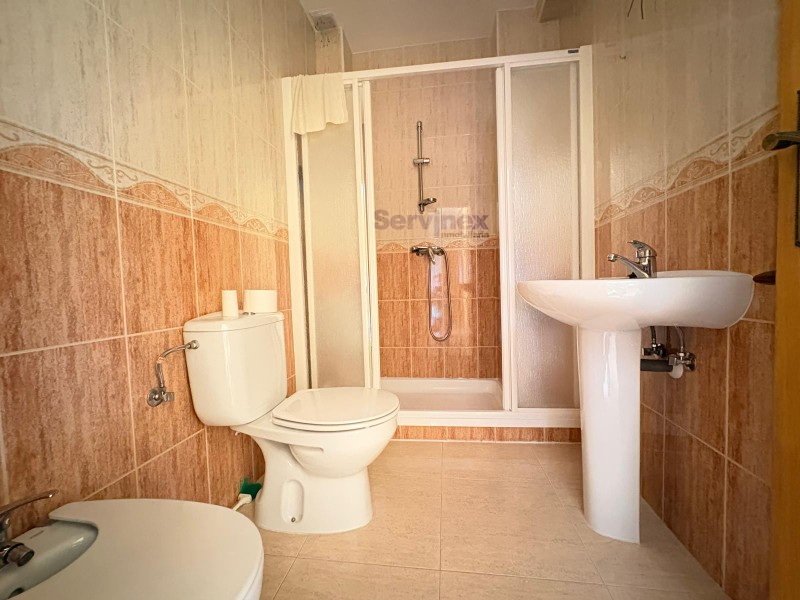 VENTA DE 2 VIVIENDAS CON 2 COCHERAS INDEPENDIENTES, ZONA CENTRO