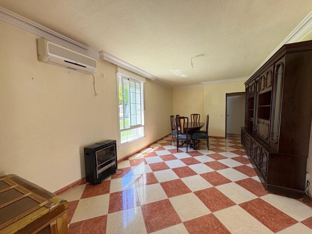 VIVIENDA EN EL POBLADO CNA CON JARDIN Y PISCINA