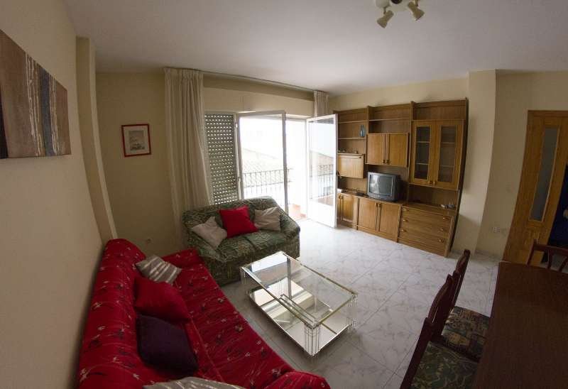 EDIFICIO EN VENTA CON NAVE EN PLANTA BAJA